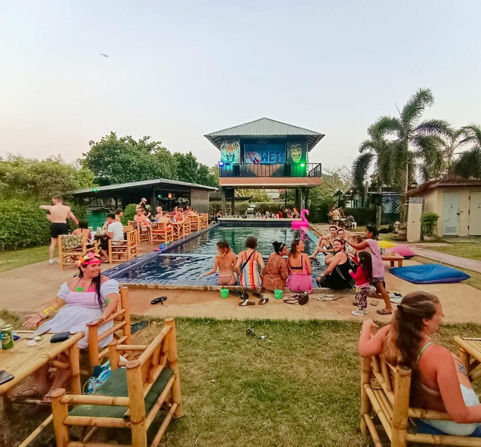 Wet! A Pool Party Hostel By Wild & Wandering 哈林海滩 外观 照片