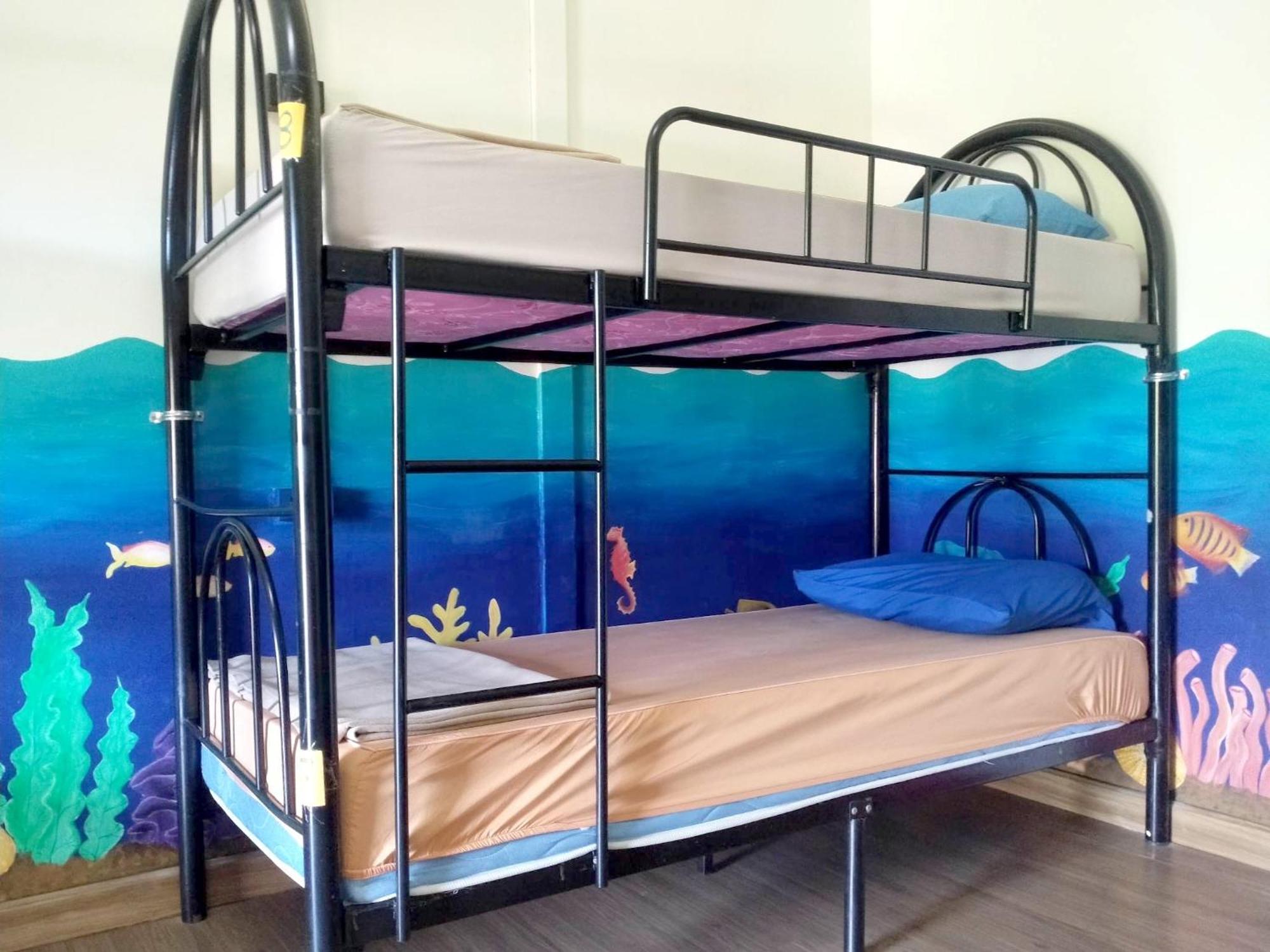 Wet! A Pool Party Hostel By Wild & Wandering 哈林海滩 外观 照片
