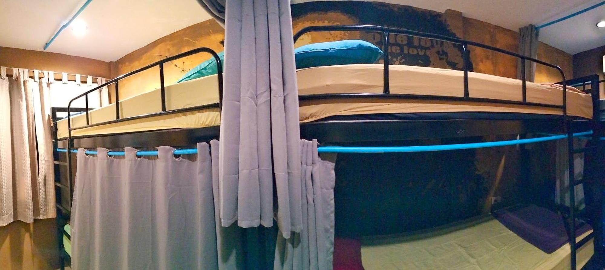 Wet! A Pool Party Hostel By Wild & Wandering 哈林海滩 客房 照片